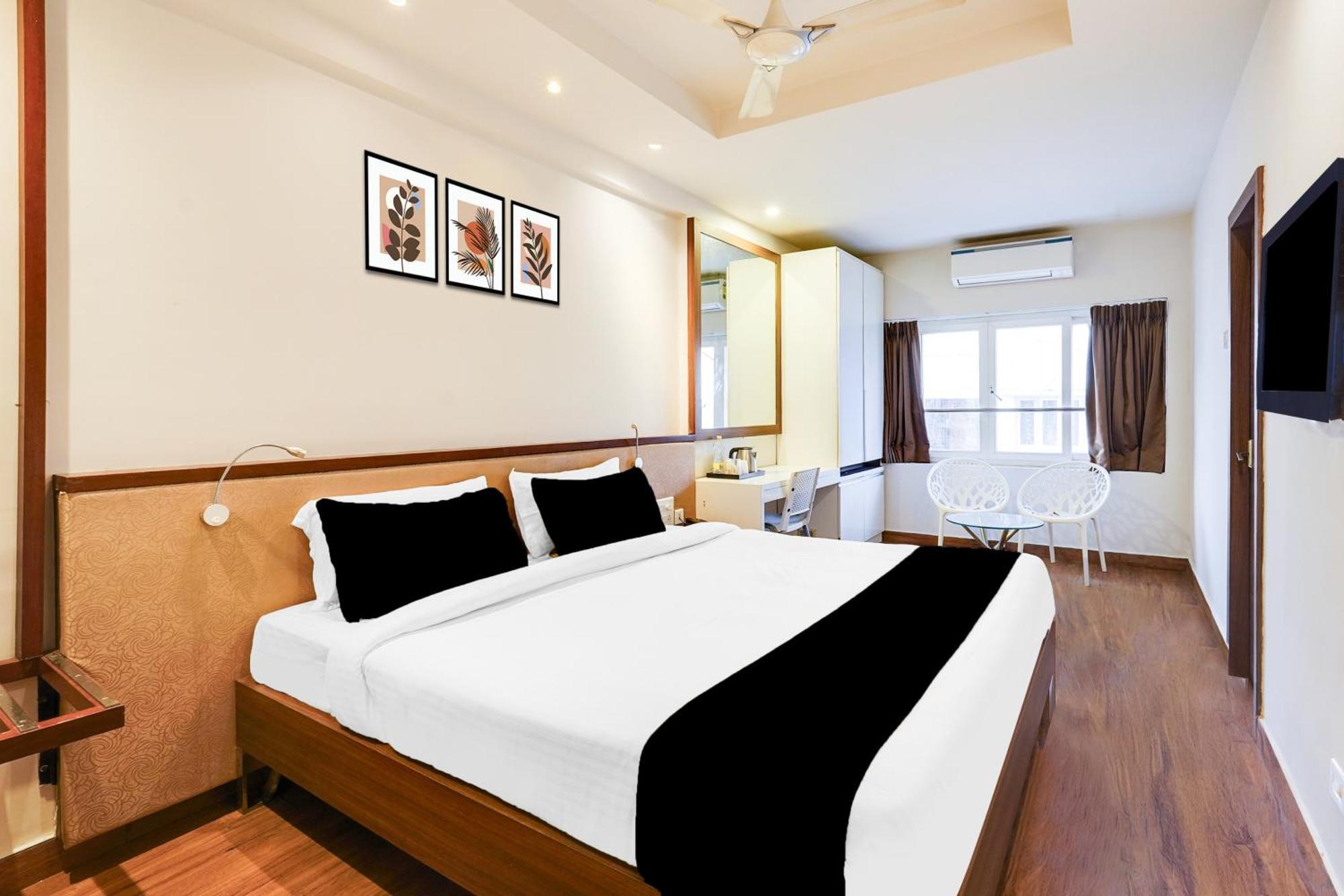 Super Townhouse Oak Kodambakkam Formerly Cine City Chennai Exterior photo